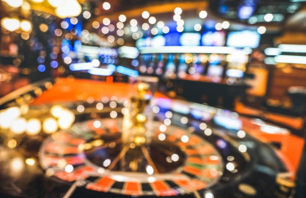 HD studio dealer — professional setup Live dealer shuffling cards at byon HD studio